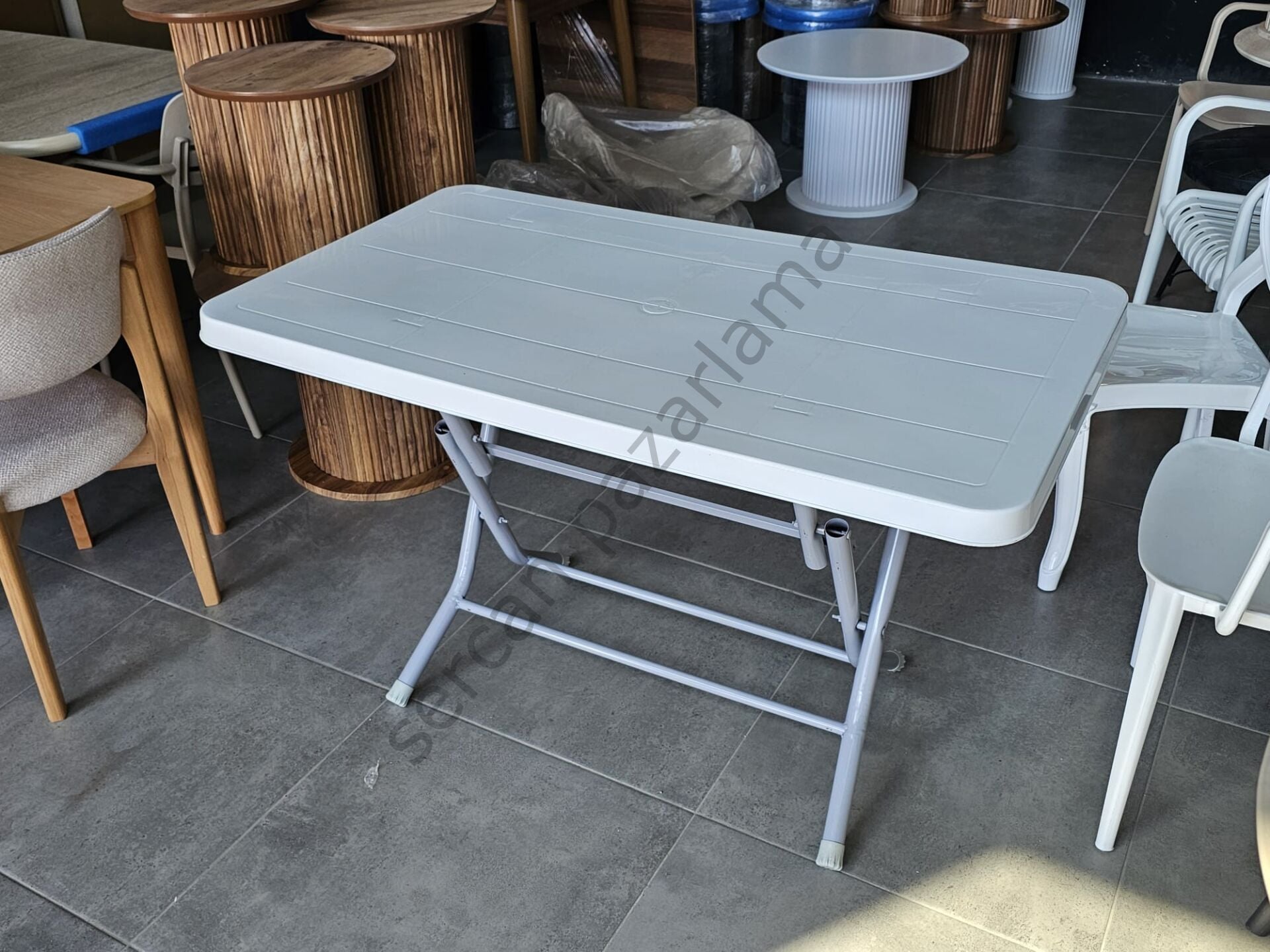 1521 - Plastik Katlanır Masa 70x120 - Beyaz